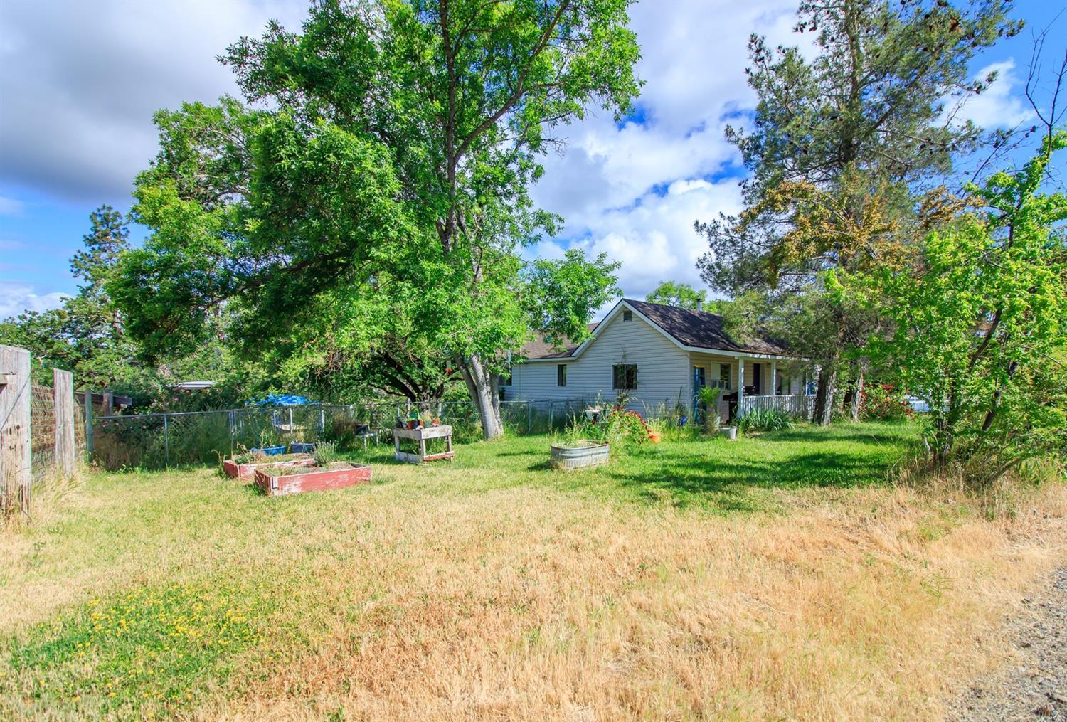 1605 Hammel Road Eagle Point, OR 97524 - Photo 2 of 28 Additional Photo