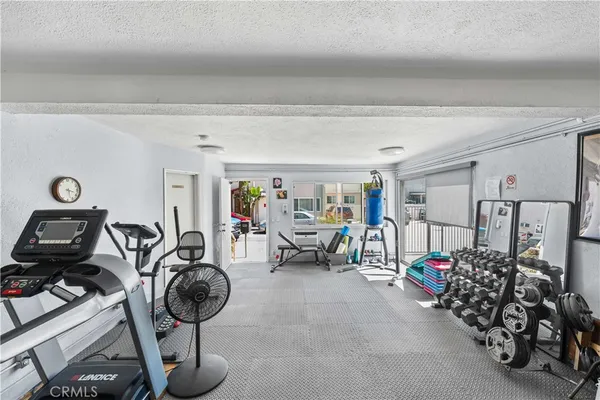 $310,000 | 7135 Coldwater Canyon Avenue, Unit 16, North Hollywood, CA 91605