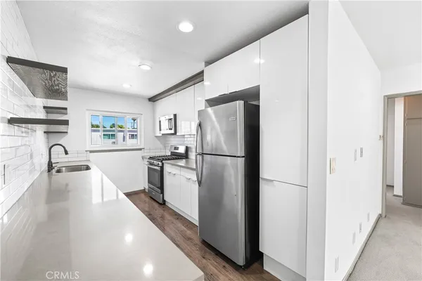 $310,000 | 7135 Coldwater Canyon Avenue, Unit 16, North Hollywood, CA 91605