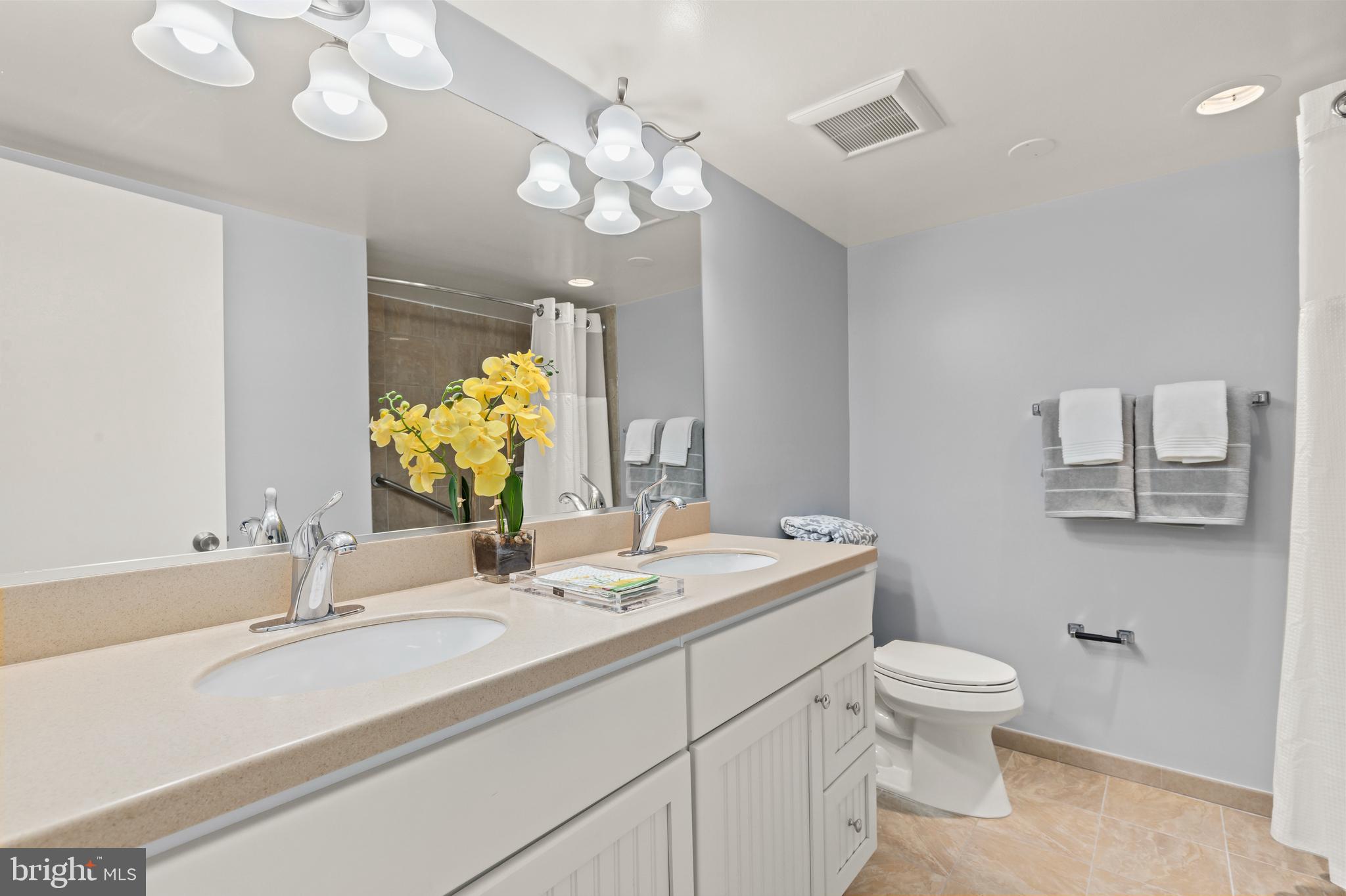 5505 Seminary Road, Unit 406N Falls Church, VA 22041 - Photo 16 of 35 Fully Renovated Bathroom