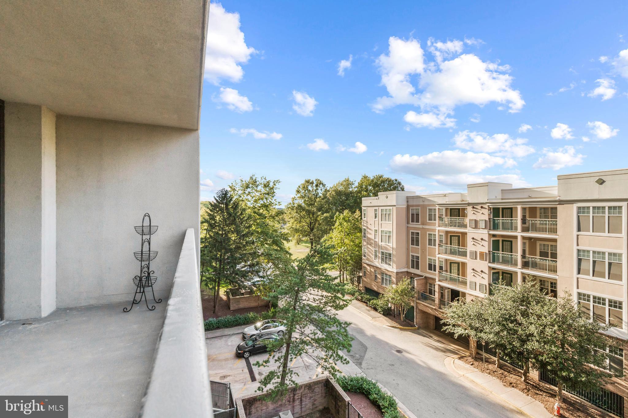 5505 Seminary Road, Unit 406N Falls Church, VA 22041 - Photo 25 of 35