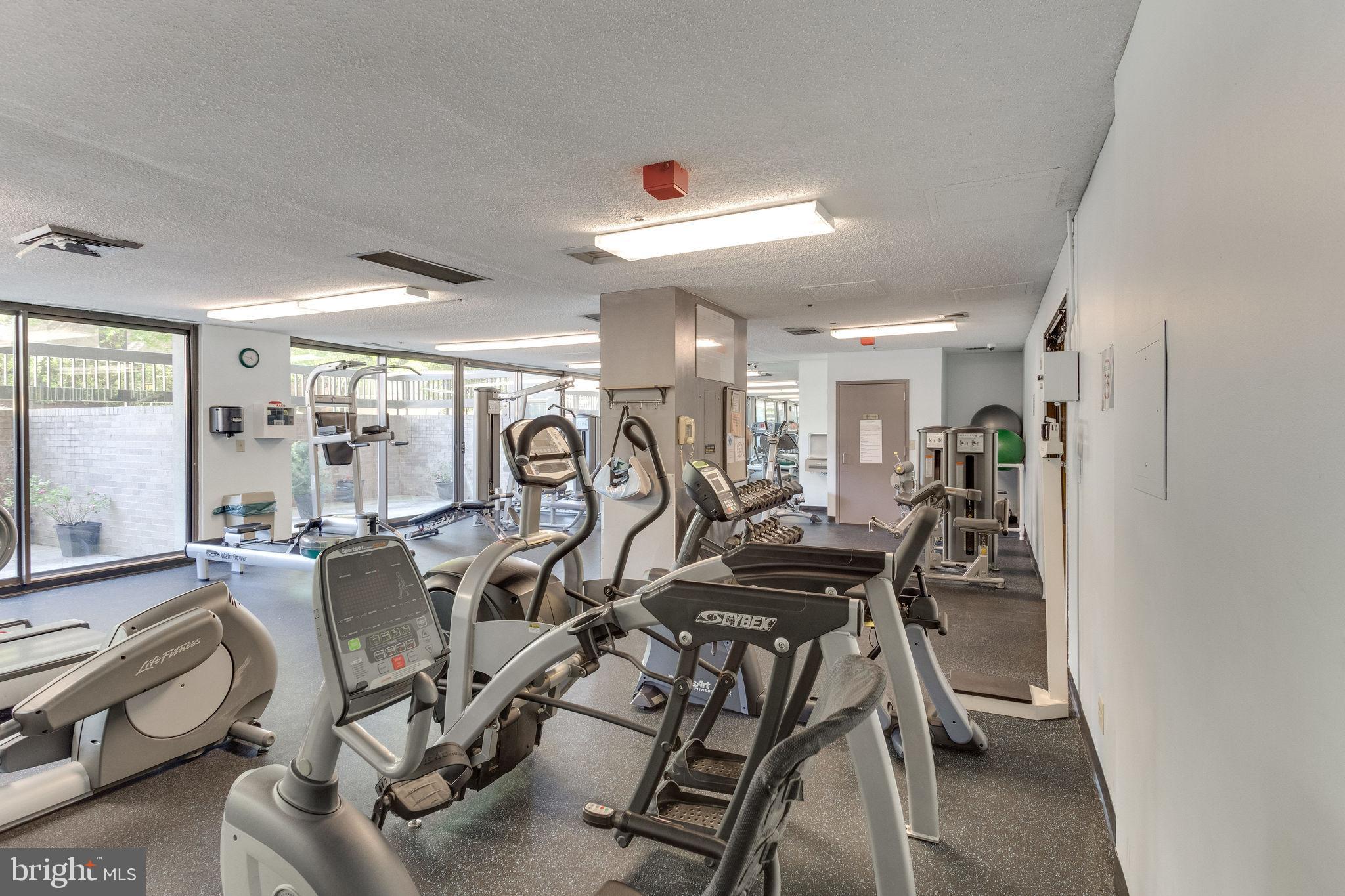 5505 Seminary Road, Unit 406N Falls Church, VA 22041 - Photo 34 of 35