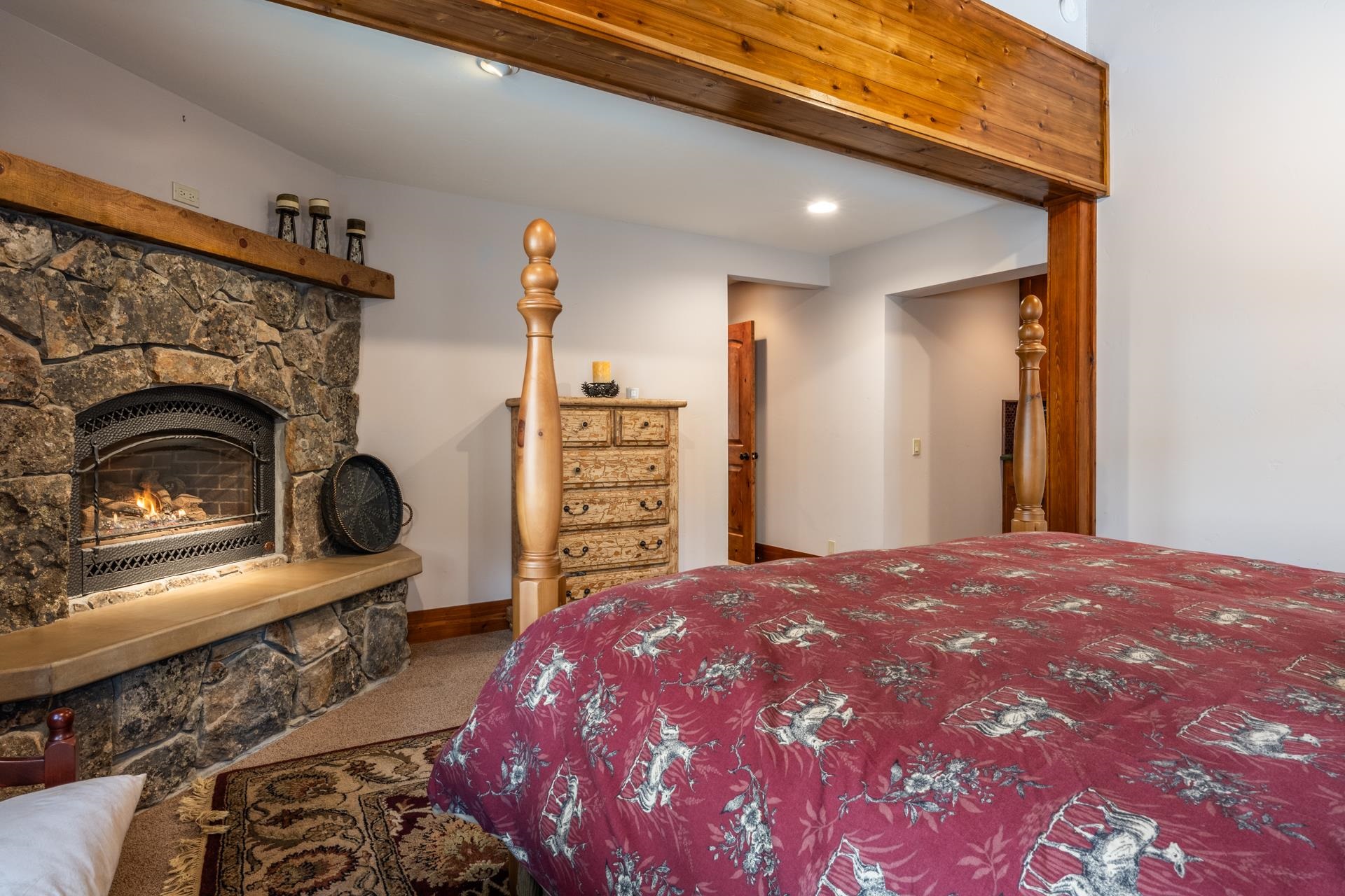 2124 Forest Trail Mammoth Lakes, CA 93546 - Photo 30 of 75