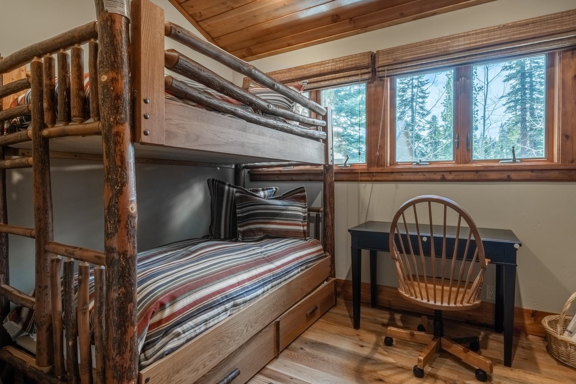 2124 Forest Trail Mammoth Lakes, CA 93546 - Photo 33 of 75