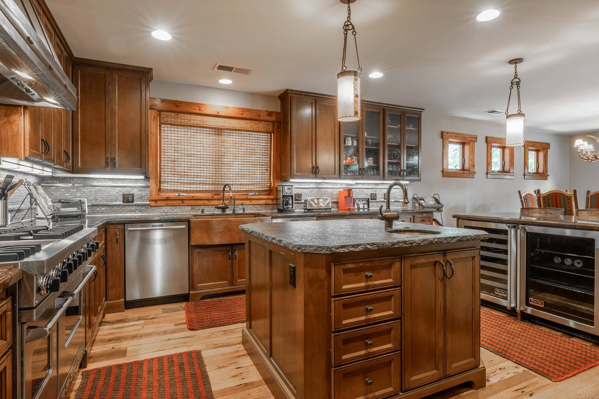 2124 Forest Trail Mammoth Lakes, CA 93546 - Photo 57 of 75