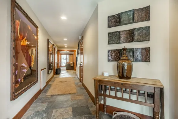 $2,850,000 | 2124 Forest Trail, Mammoth Lakes, CA 93546