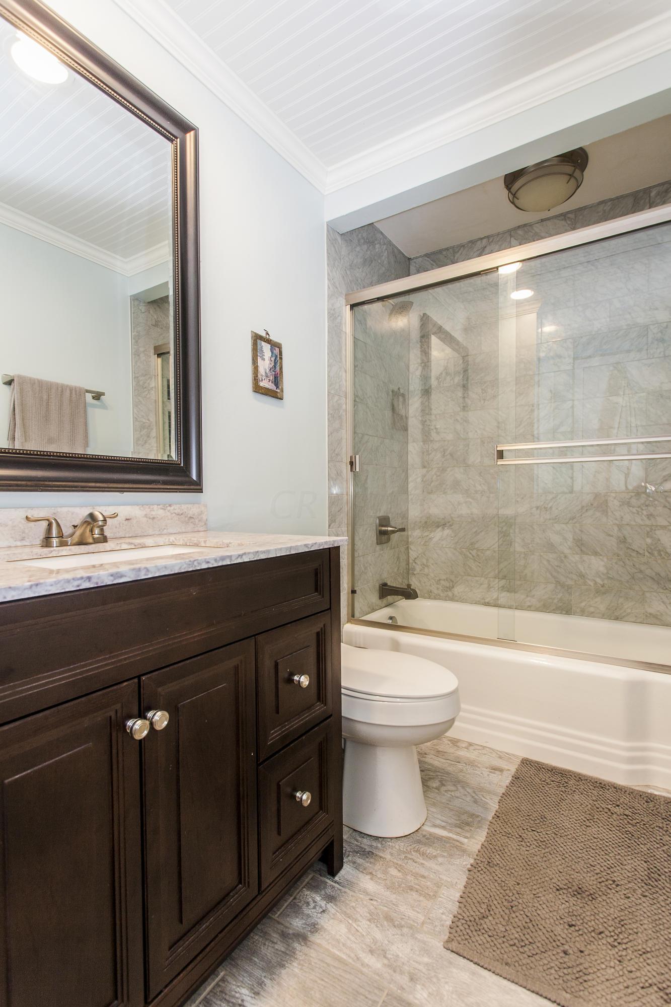 2541 Nottingham Road Columbus, OH 43221 - Photo 11 of 25