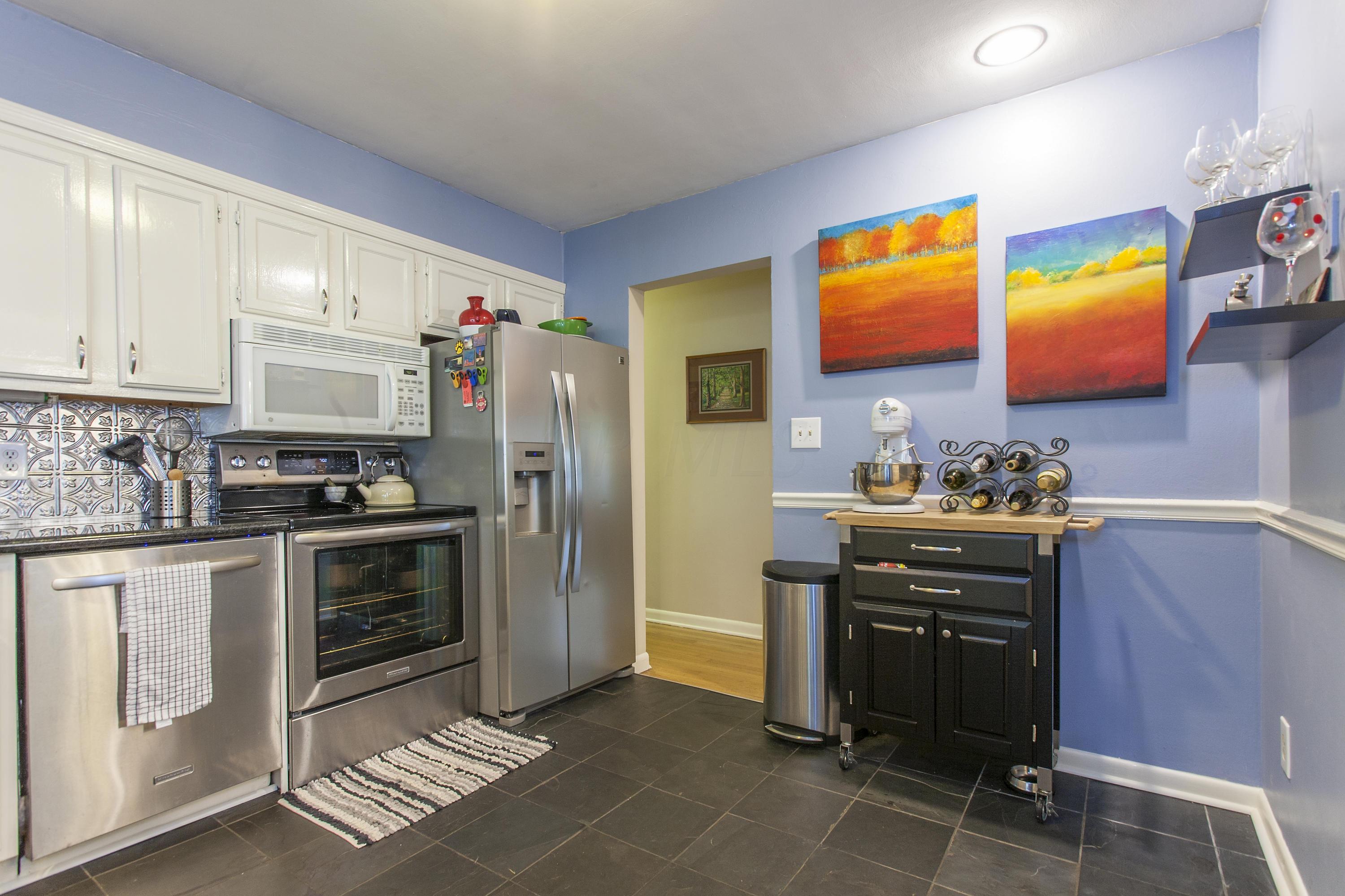 2541 Nottingham Road Columbus, OH 43221 - Photo 16 of 25