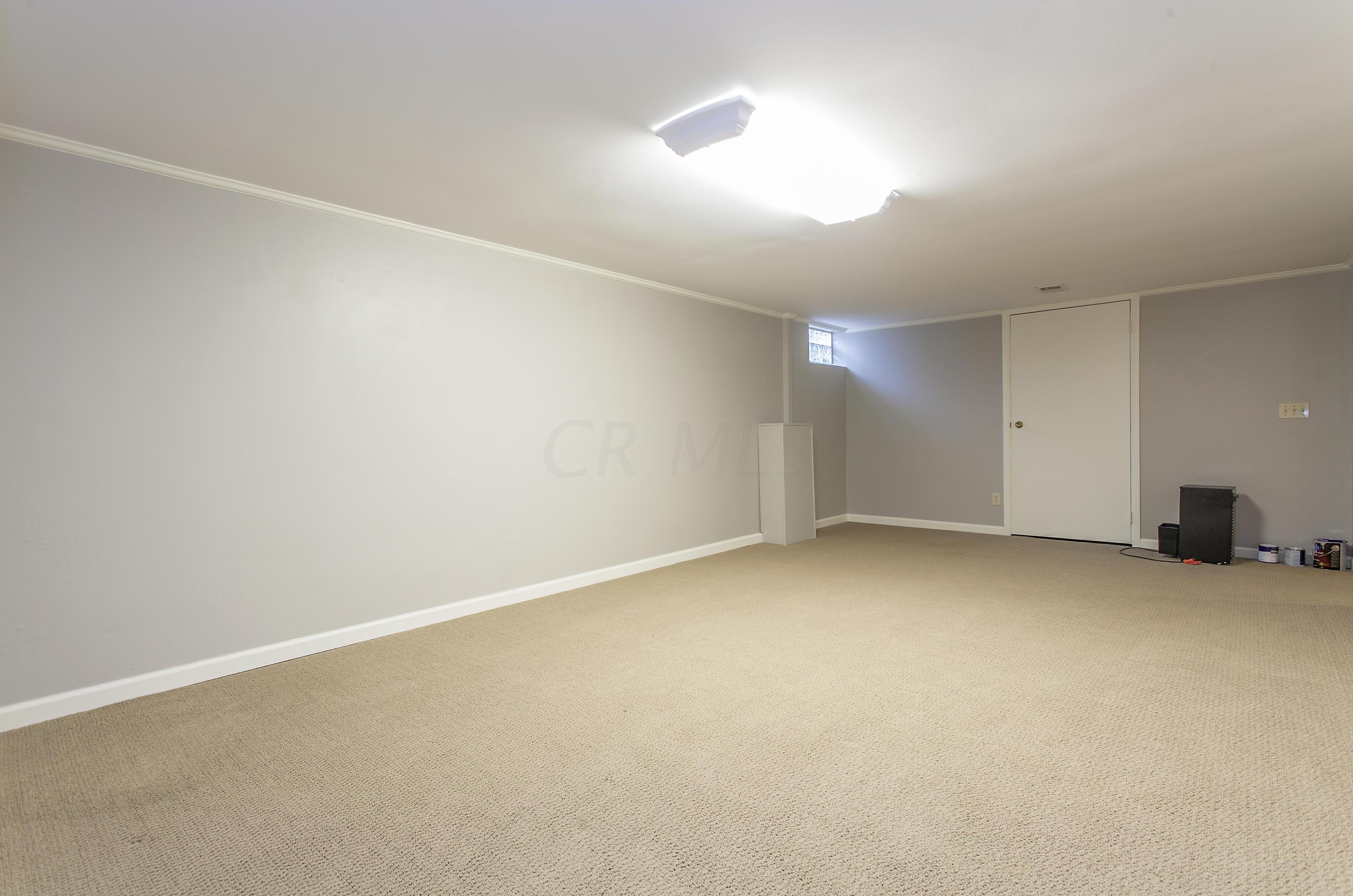 2541 Nottingham Road Columbus, OH 43221 - Photo 23 of 25