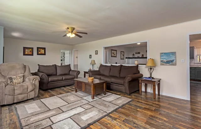 $359,000 | 161 South Hillcrest Drive, Spring City, TN 37381