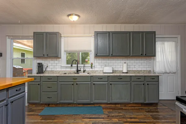 $359,000 | 161 South Hillcrest Drive, Spring City, TN 37381