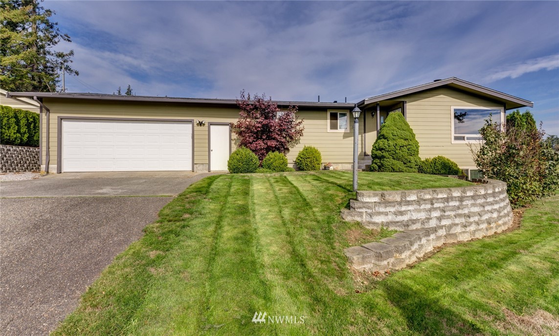 1472 Kamm Road Lynden, WA 98264 - Photo 1 of 20 Gallery Image 1