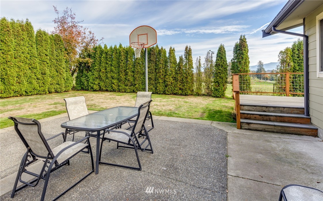 1472 Kamm Road Lynden, WA 98264 - Photo 16 of 20 Gallery Image 16