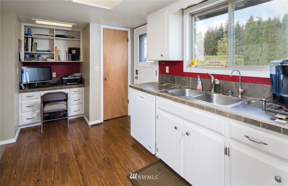 1472 Kamm Road Lynden, WA 98264 - Photo 8 of 20 Gallery Image 8