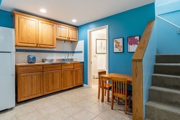 41 Winthrop Road, Unit 41 Brookline, MA 02445 - Photo 28 of 35