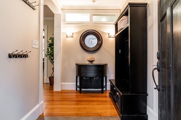 41 Winthrop Road, Unit 41 Brookline, MA 02445 - Photo 3 of 35