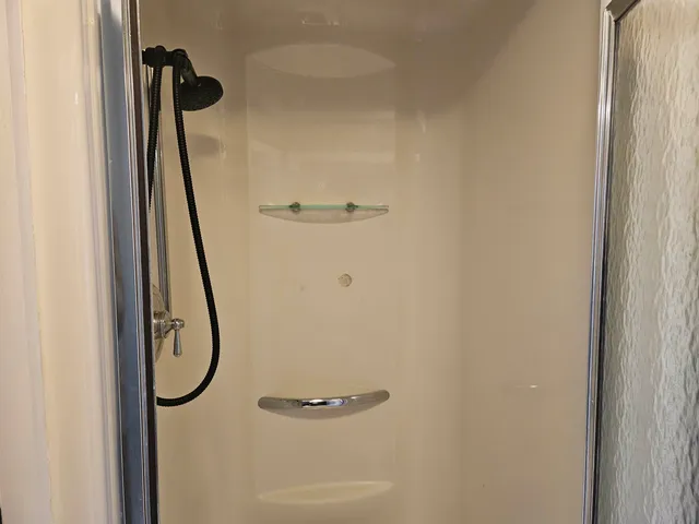 $4,000 | 38 Piscataqua Road, Dover, NH 03820