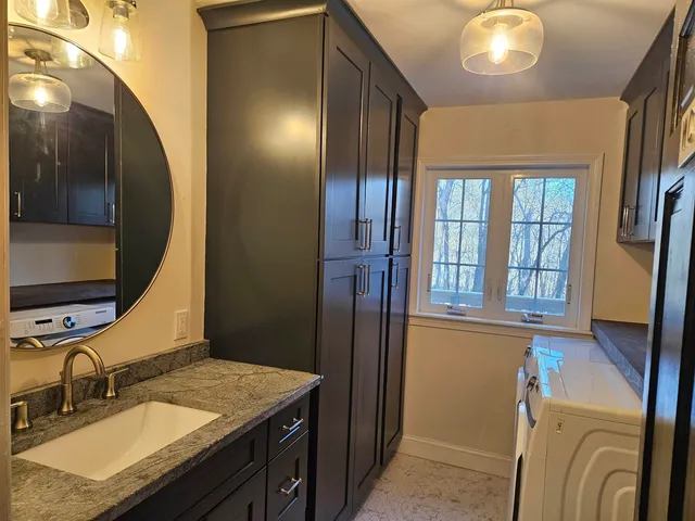 $4,000 | 38 Piscataqua Road, Dover, NH 03820