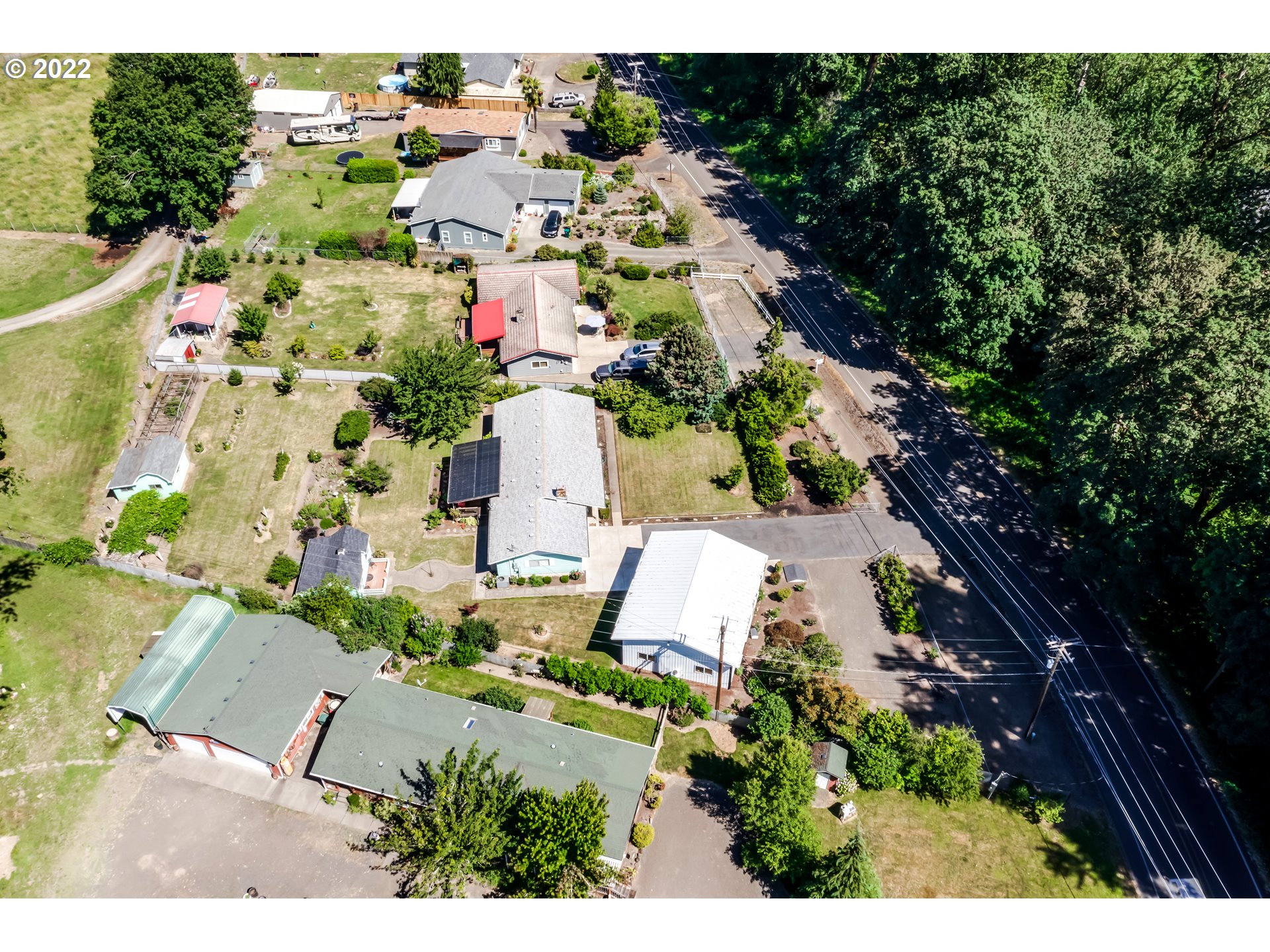 37833 Camp Creek Road Springfield, OR 97478 - Photo 29 of 32 an aerial view of house with yard