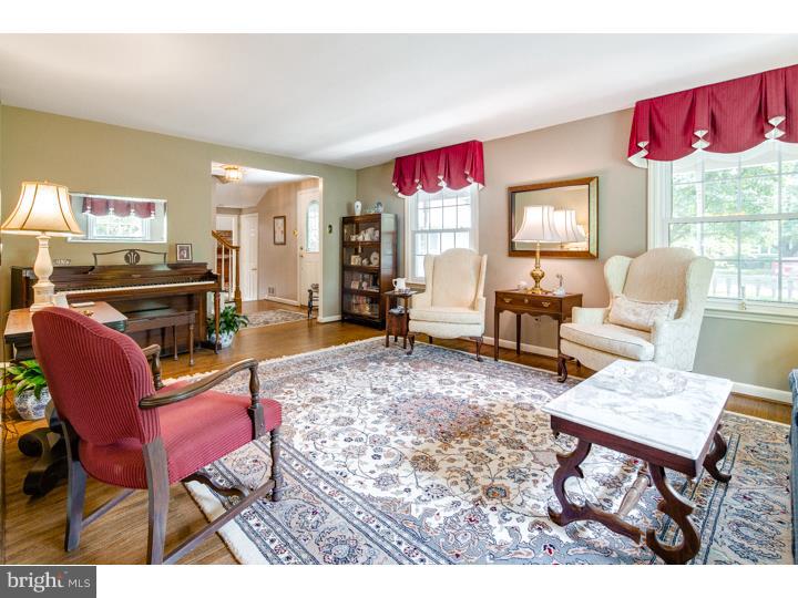 220 Sharrowvale Road Cherry Hill, NJ 08034 - Photo 5 of 25