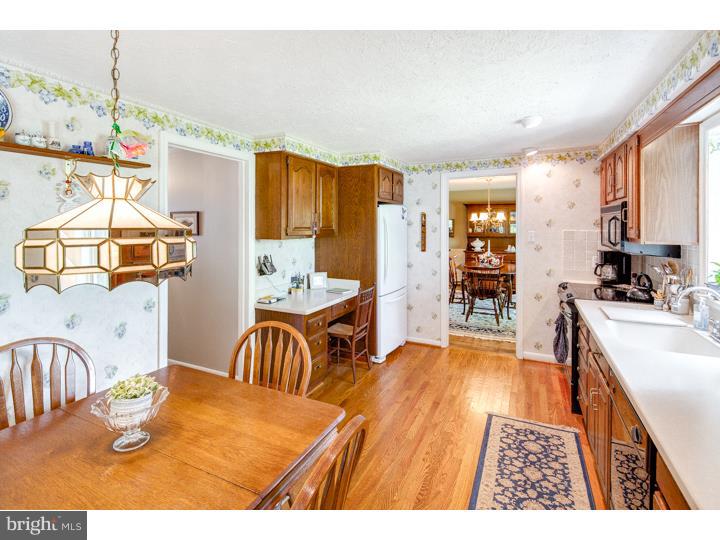 220 Sharrowvale Road Cherry Hill, NJ 08034 - Photo 10 of 25