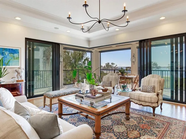 $1,725,000 | 5707 Yeats Manor Drive, Unit 201, Tampa, FL 33611