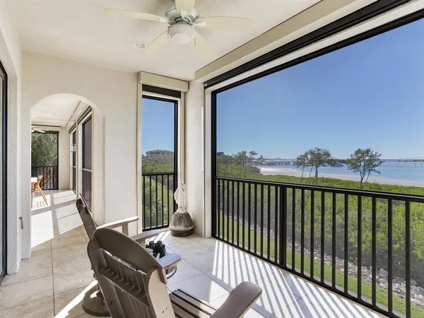 $1,725,000 | 5707 Yeats Manor Drive, Unit 201, Tampa, FL 33611