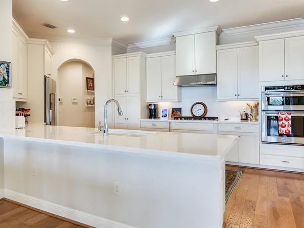 $1,725,000 | 5707 Yeats Manor Drive, Unit 201, Tampa, FL 33611