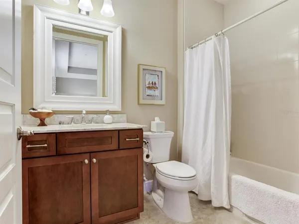 $1,725,000 | 5707 Yeats Manor Drive, Unit 201, Tampa, FL 33611