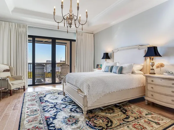 $1,725,000 | 5707 Yeats Manor Drive, Unit 201, Tampa, FL 33611