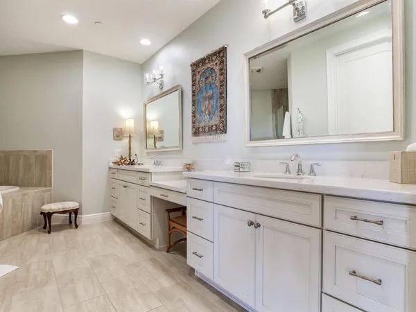 $1,725,000 | 5707 Yeats Manor Drive, Unit 201, Tampa, FL 33611