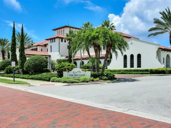 $1,725,000 | 5707 Yeats Manor Drive, Unit 201, Tampa, FL 33611