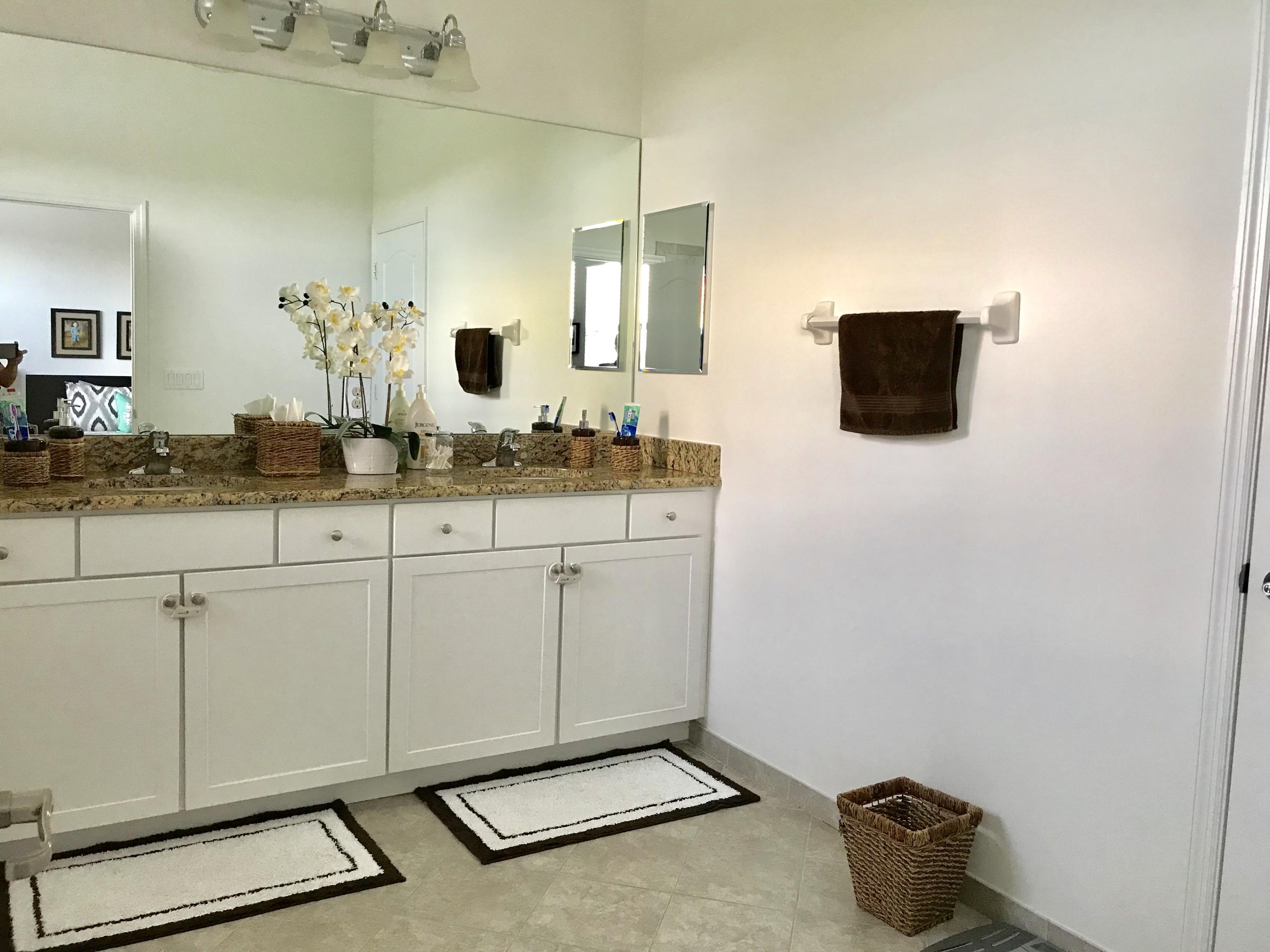 131 Behring Way Jupiter, FL 33458 - Photo 14 of 22 Master Bathroom
