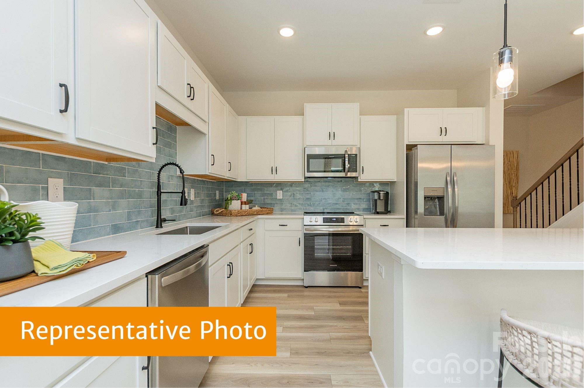 6101 Jasmine Br Road Charlotte, NC 28216 - Photo 4 of 35