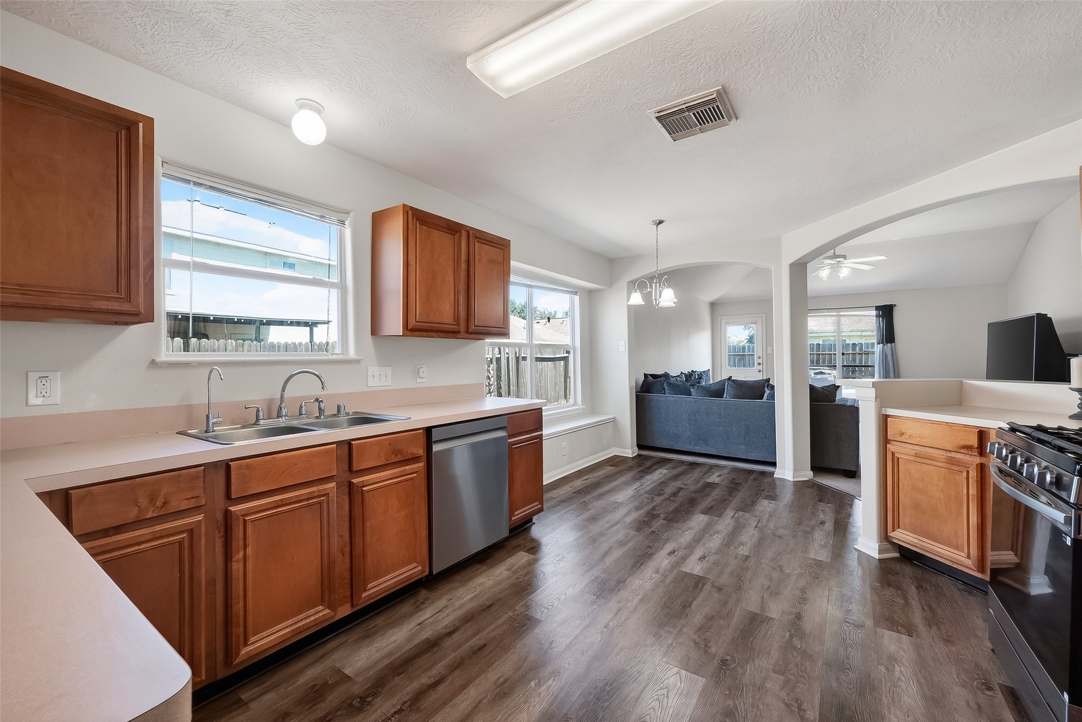 6030 Moscone Court Katy, TX 77449 - Photo 25 of 45