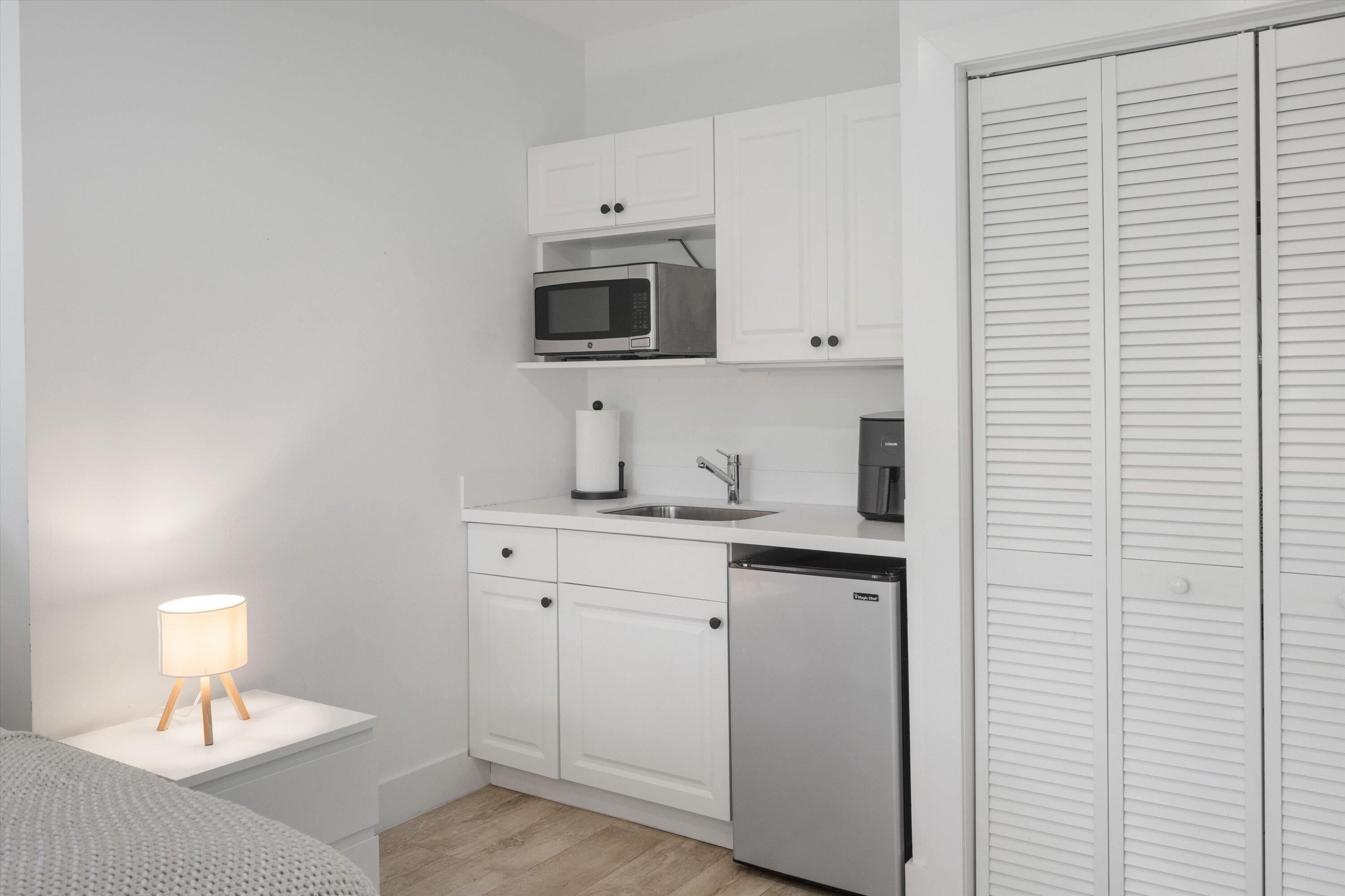 13334 Polo Club Road, Unit 211 Wellington, FL 33414 - Photo 6 of 10 06-DSC_7807
