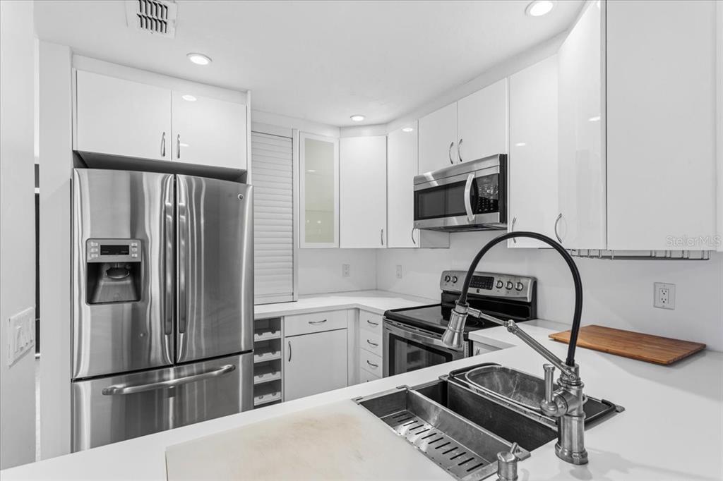 2735 Southwest 35th Place, Unit 1902 Gainesville, FL 32608 - Photo 4 of 27