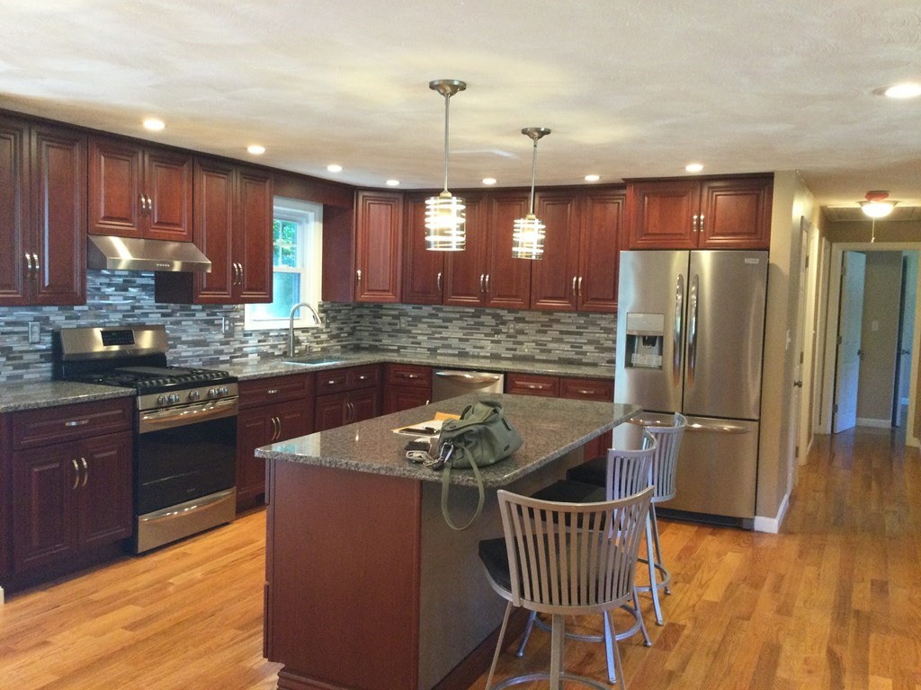 172 Ferncroft Road Tewksbury, MA 01876 - Photo 11 of 13 Gallery Image 11