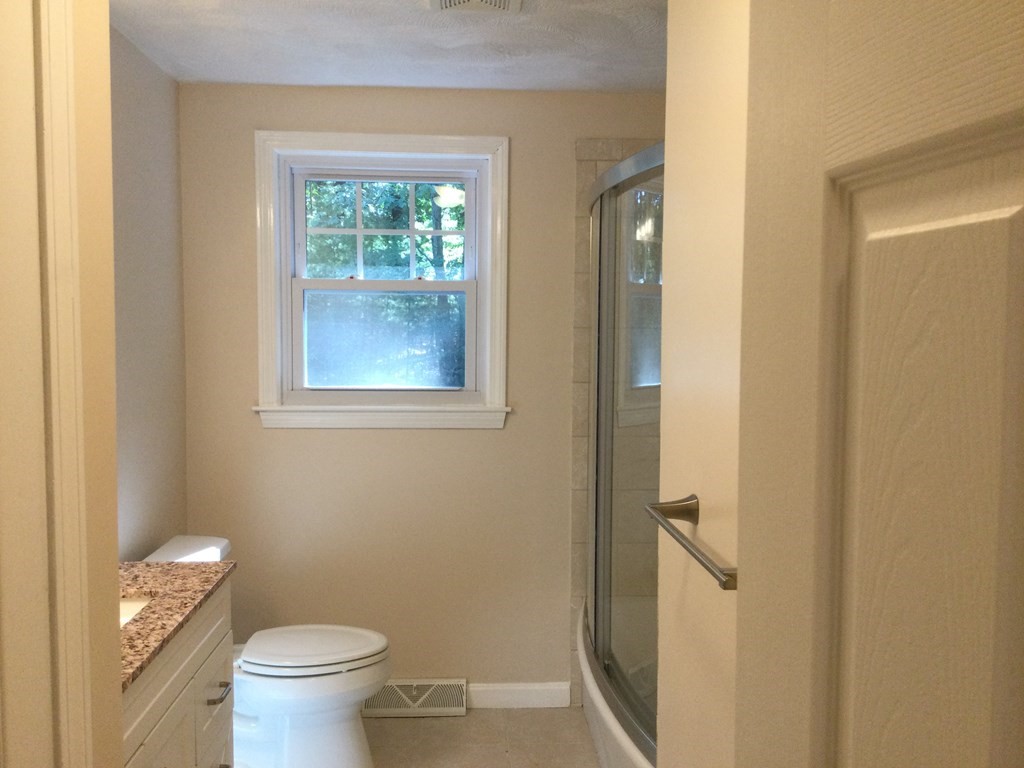 172 Ferncroft Road Tewksbury, MA 01876 - Photo 8 of 13 Gallery Image 8