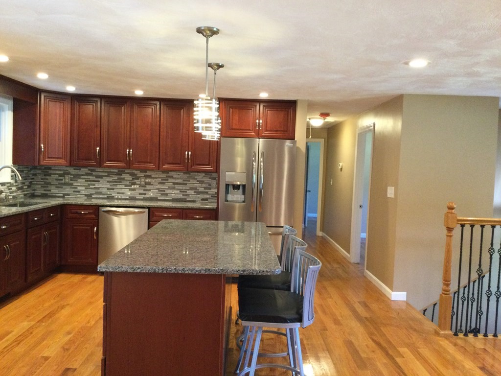 172 Ferncroft Road Tewksbury, MA 01876 - Photo 9 of 13 Gallery Image 9