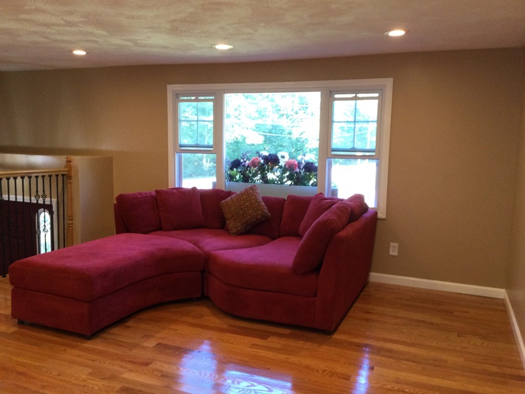 172 Ferncroft Road Tewksbury, MA 01876 - Photo 10 of 13 Gallery Image 10