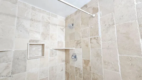 $2,500 | 4724 North 61st Avenue, Phoenix, AZ 85033