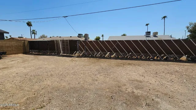 $2,500 | 4724 North 61st Avenue, Phoenix, AZ 85033