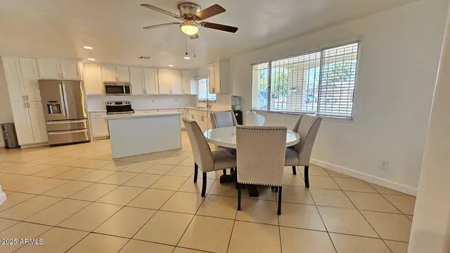 $2,500 | 4724 North 61st Avenue, Phoenix, AZ 85033