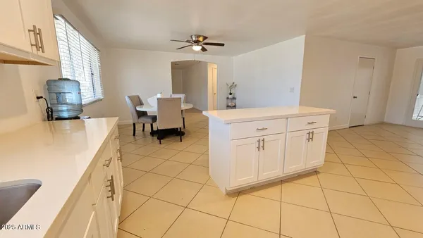 $2,500 | 4724 North 61st Avenue, Phoenix, AZ 85033