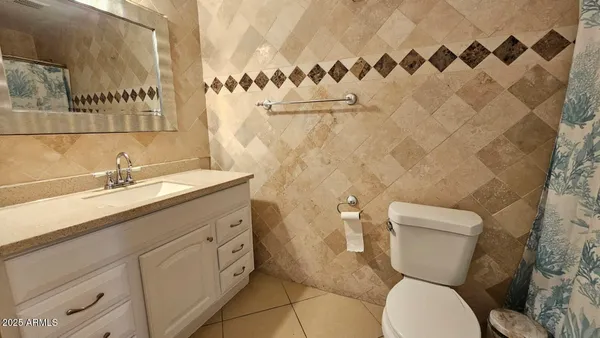 $2,500 | 4724 North 61st Avenue, Phoenix, AZ 85033