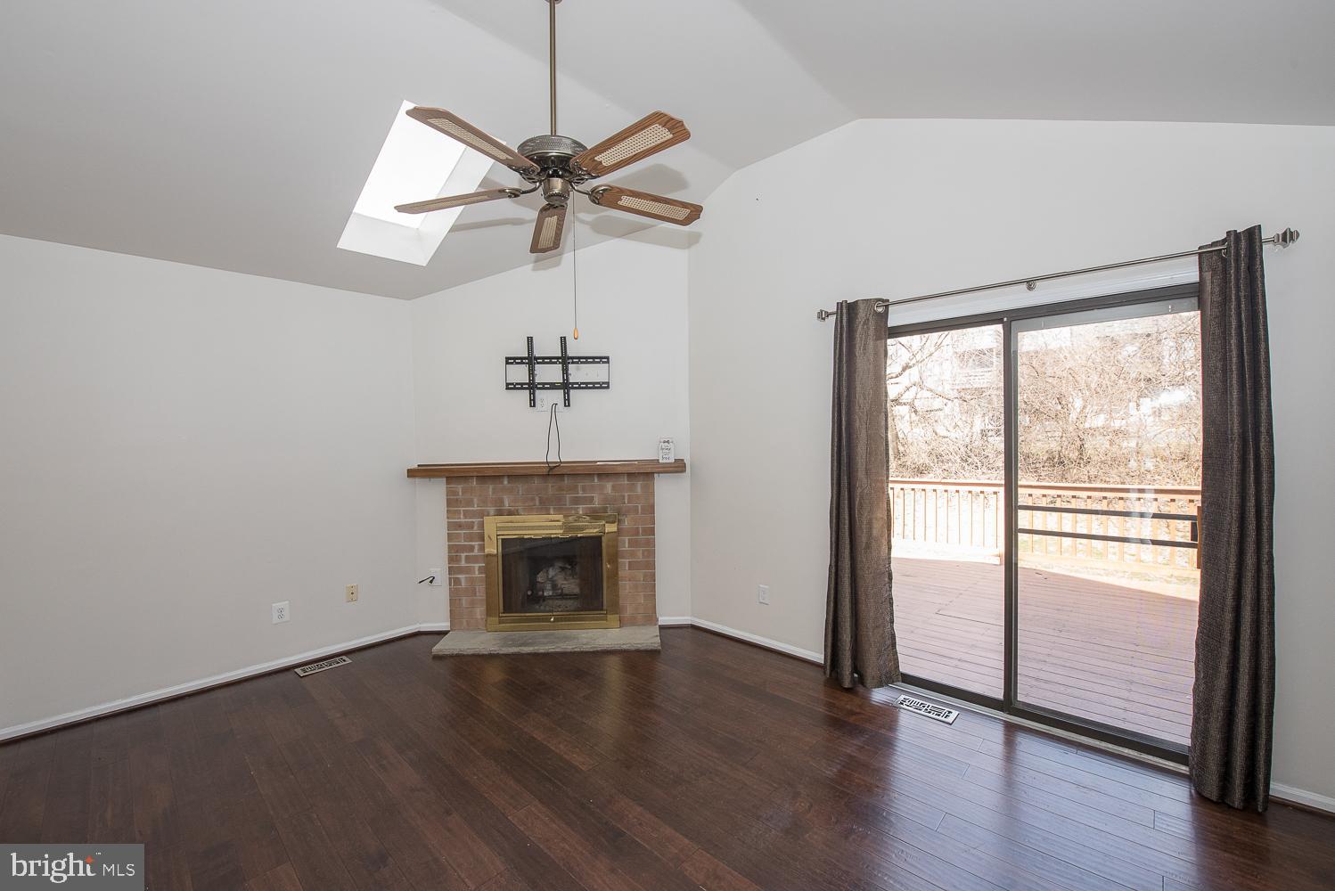 346 Scola Road Brookhaven, PA 19015 - Photo 11 of 30 Family Room