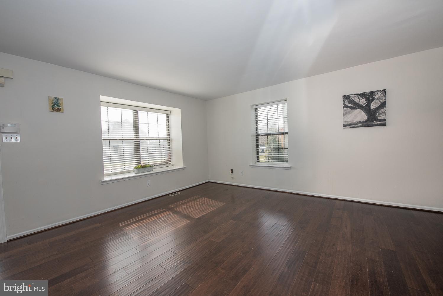 346 Scola Road Brookhaven, PA 19015 - Photo 3 of 30 Living Room