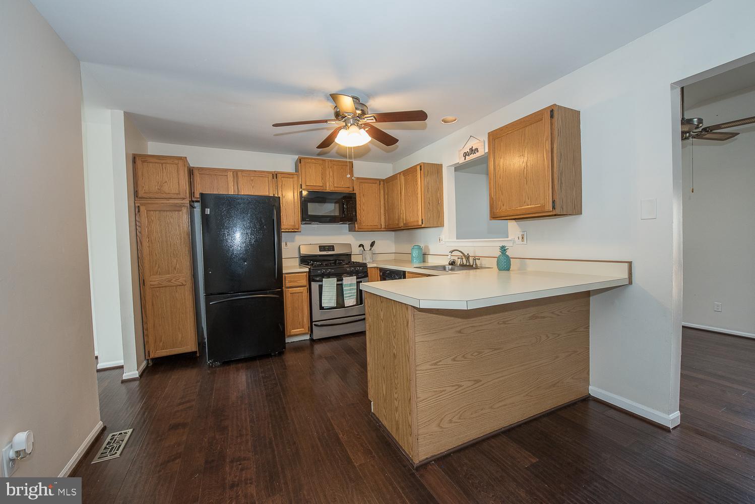 346 Scola Road Brookhaven, PA 19015 - Photo 6 of 30 Eat-In Kitchen