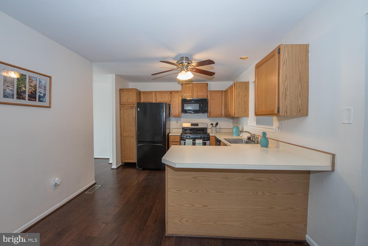 346 Scola Road Brookhaven, PA 19015 - Photo 7 of 30 Eat-In Kitchen
